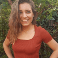 Soraya met een rood t-shirt